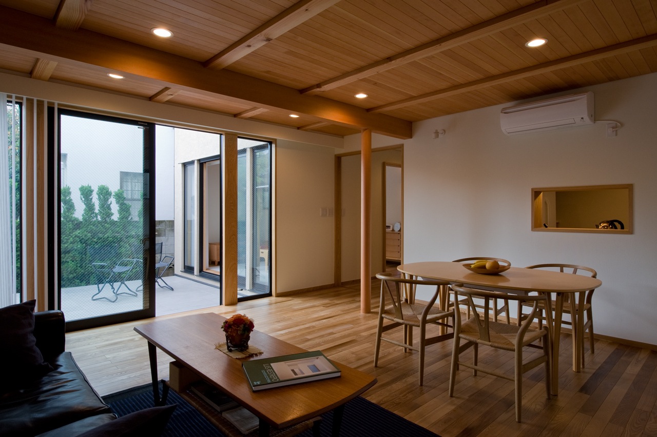 Living/Dining room   Living/Dining room